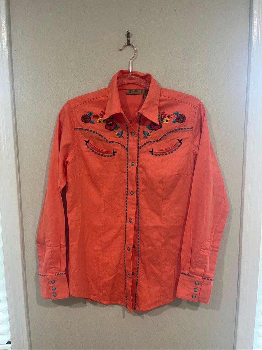 Women's Wrangler Coral Pearl Snap Embroidered Western Shirt Small Turquoise - Picture 2 of 5